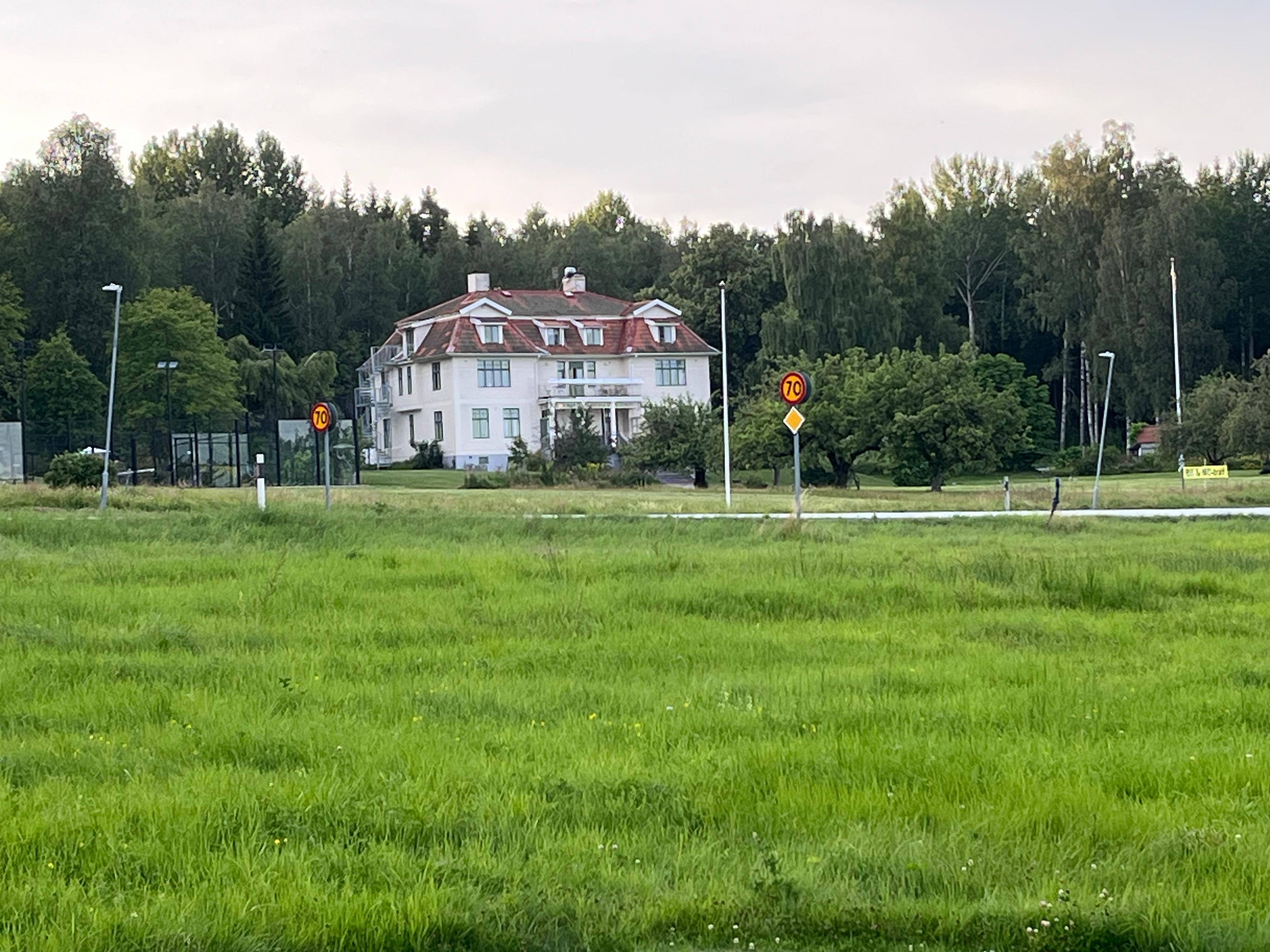 Bergsgårdens konferens-/hotell