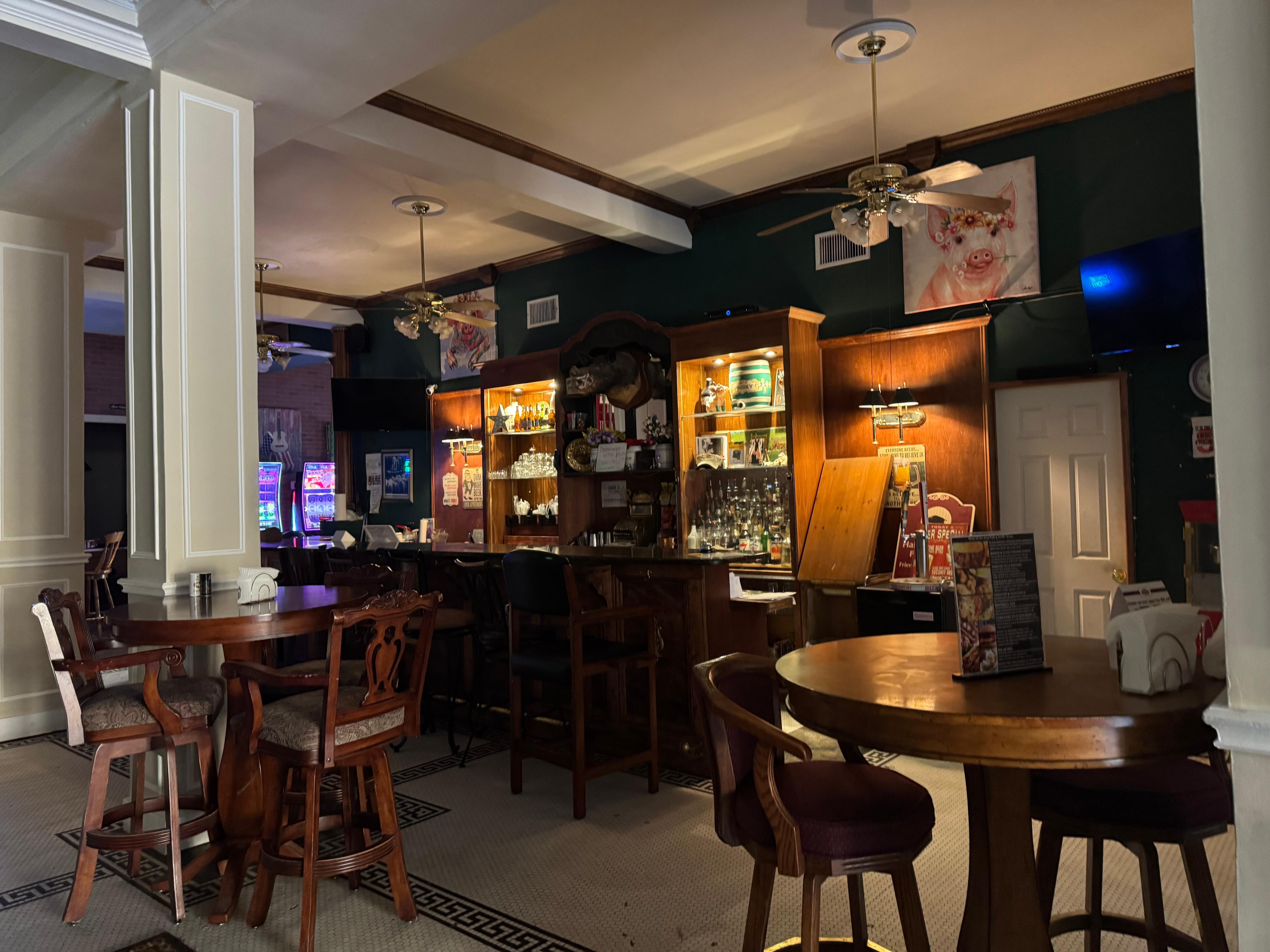 Friendly little bar