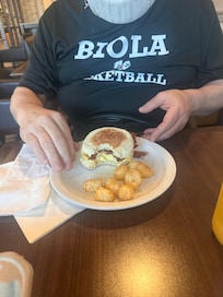 Breakfast after being switched to a plate