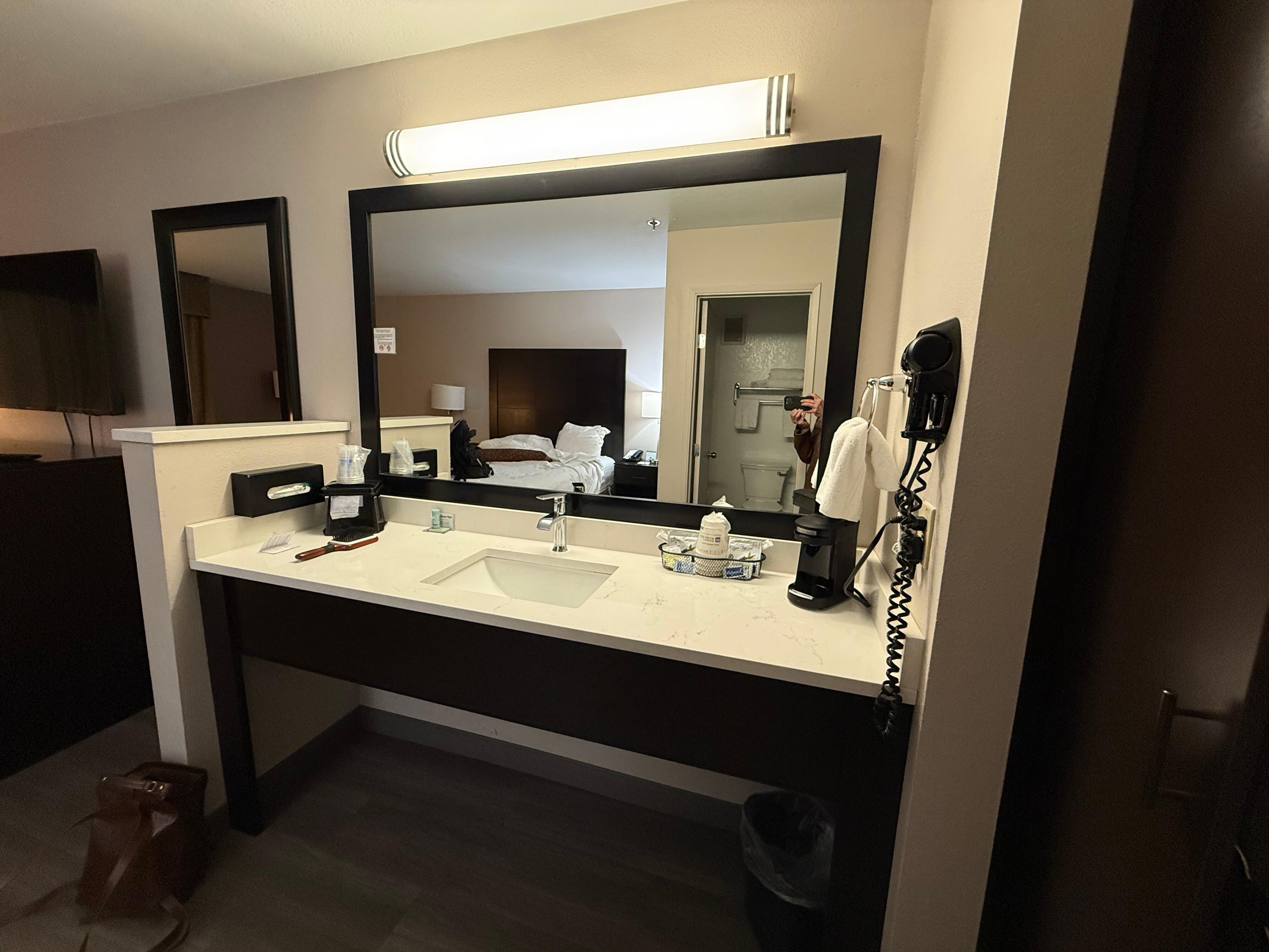 Plenty of counter space, hair dryer is powerful, single serve coffee maker 