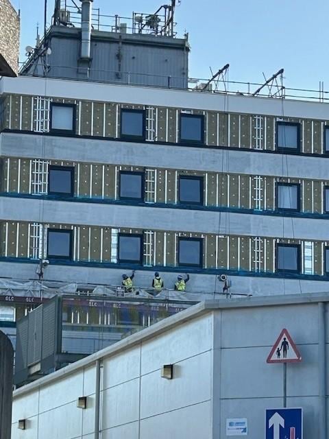 The workmen working all week, and for 2 days outside my flat 