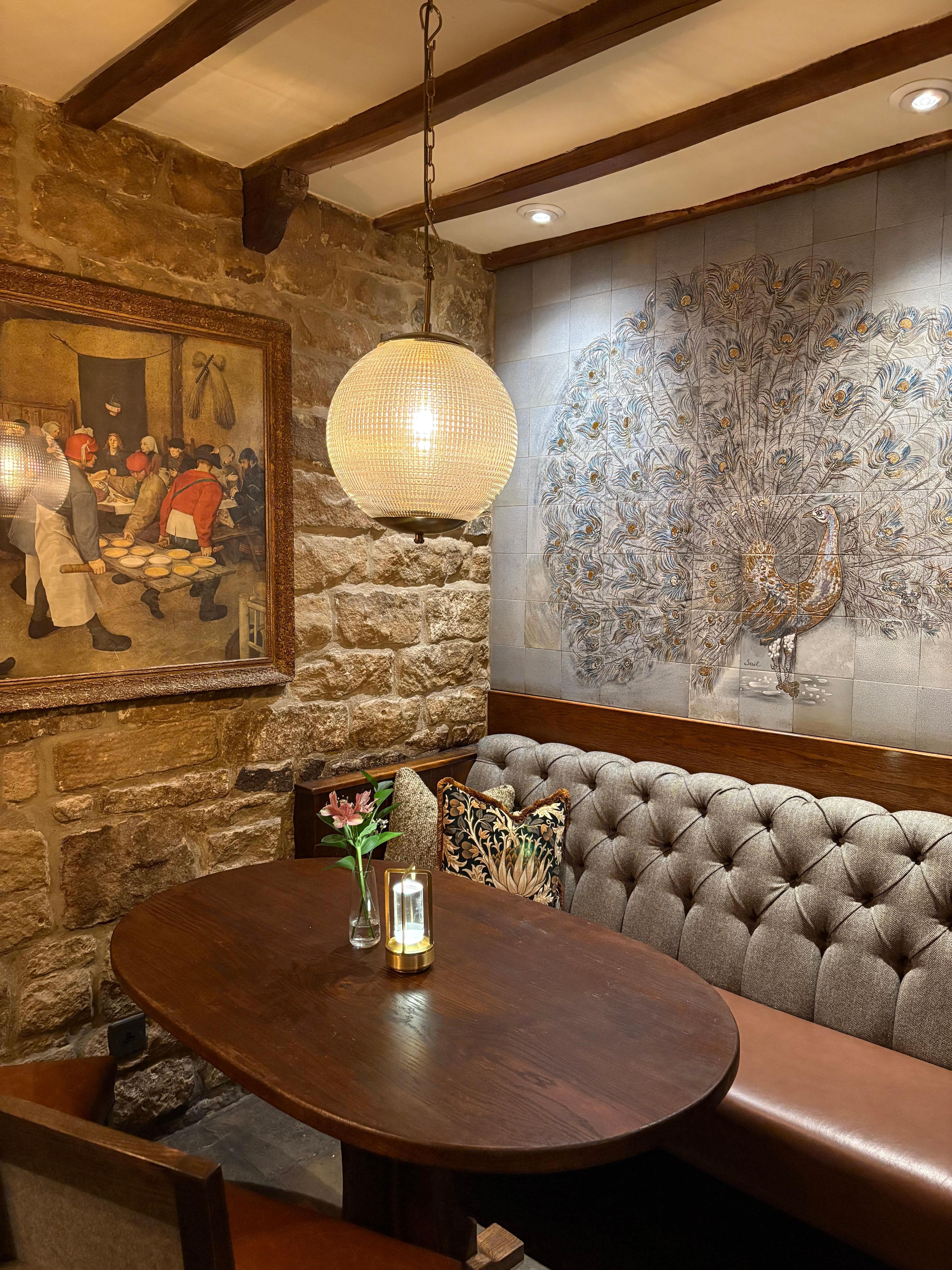 Bar / lounge seating
