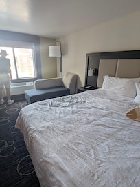 King bed with lounger
