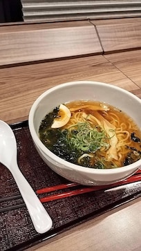 無料でいただける夜鳴きそば、すごく美味しいです。