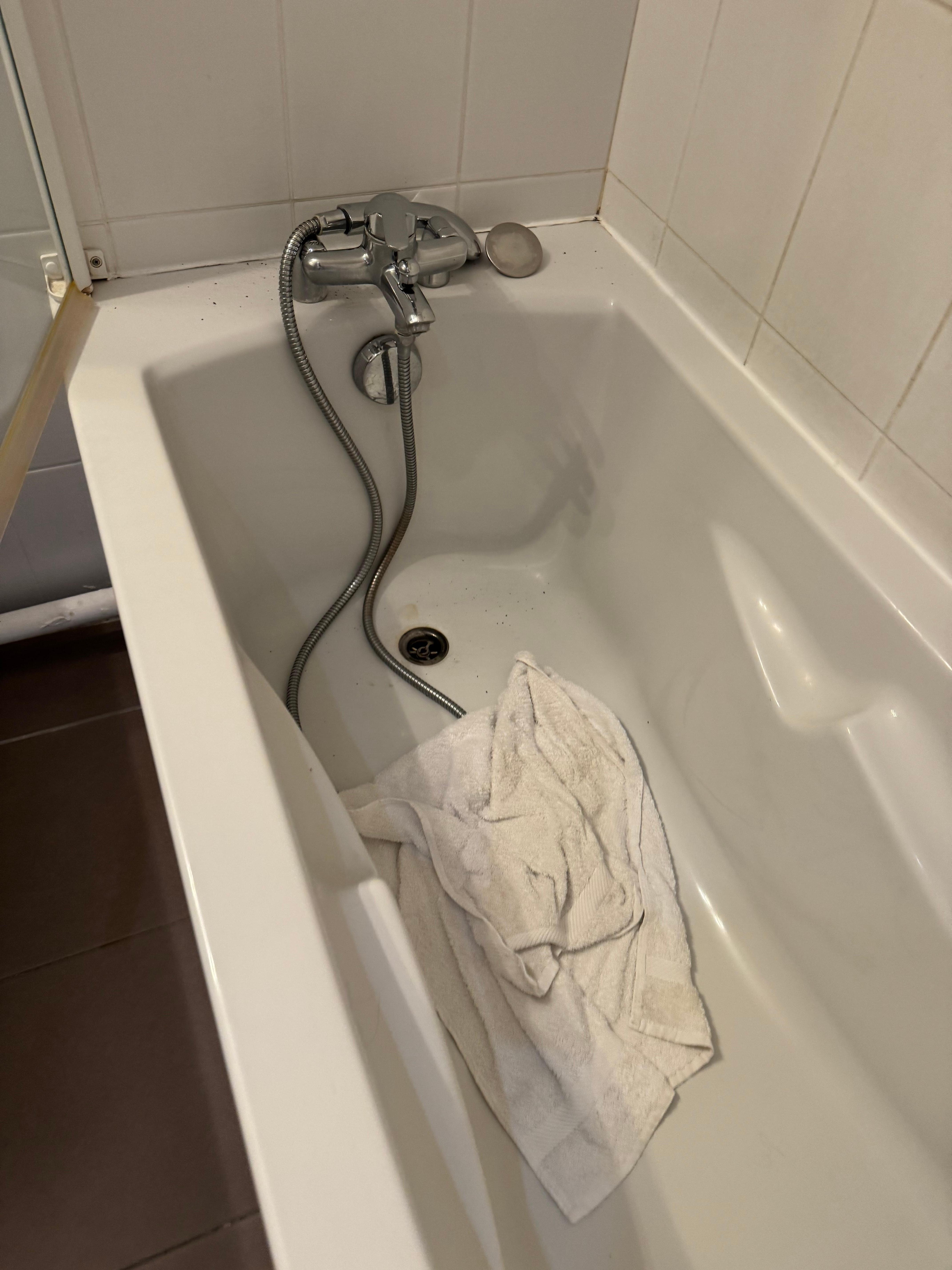 Defekt und nicht gereinigt