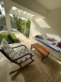 Swim up suite