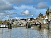 Canal cruise