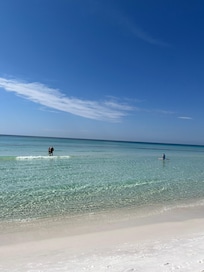 Peaceful day at the beach. Unwind and  enjoy.🏖️
