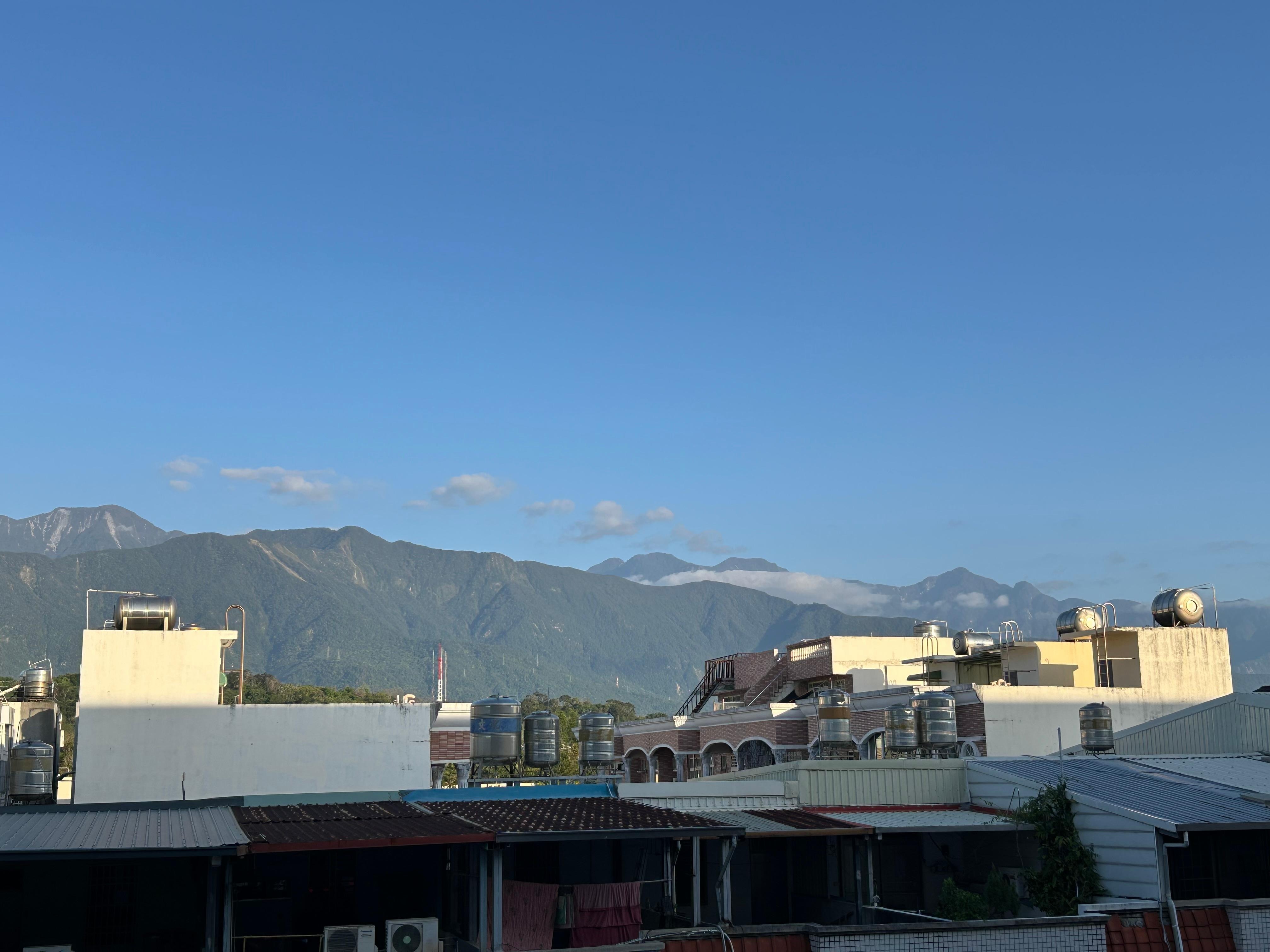 陽台外的中央山脈