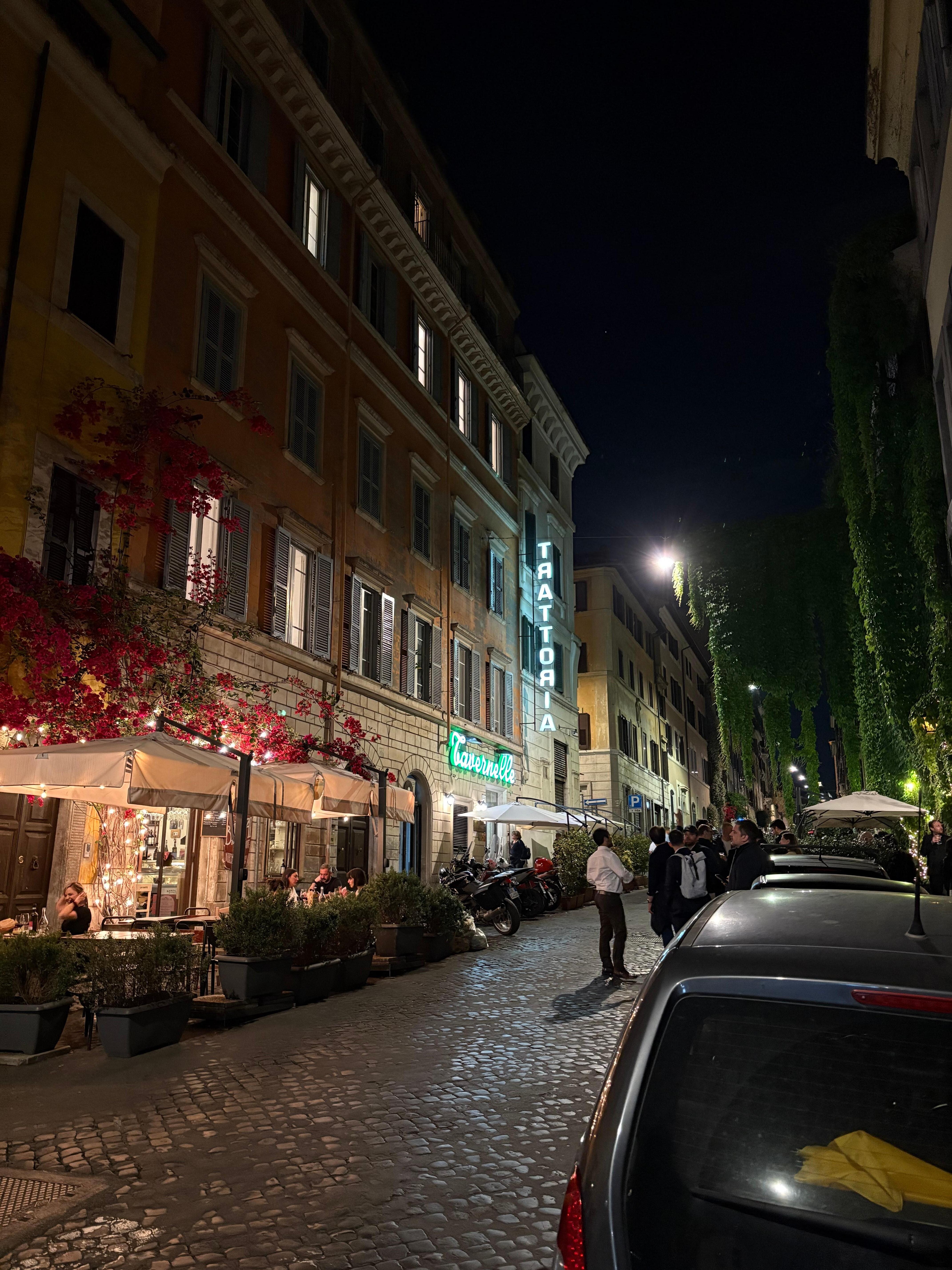 Atmosphere around hotel. 