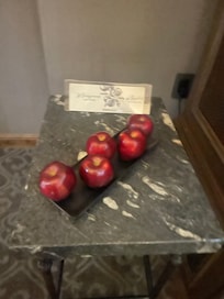 Fresh apples