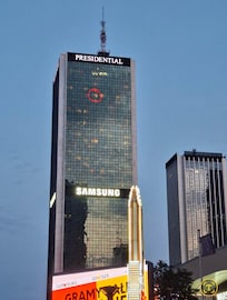 The hotel. Marked in red is room 3623.