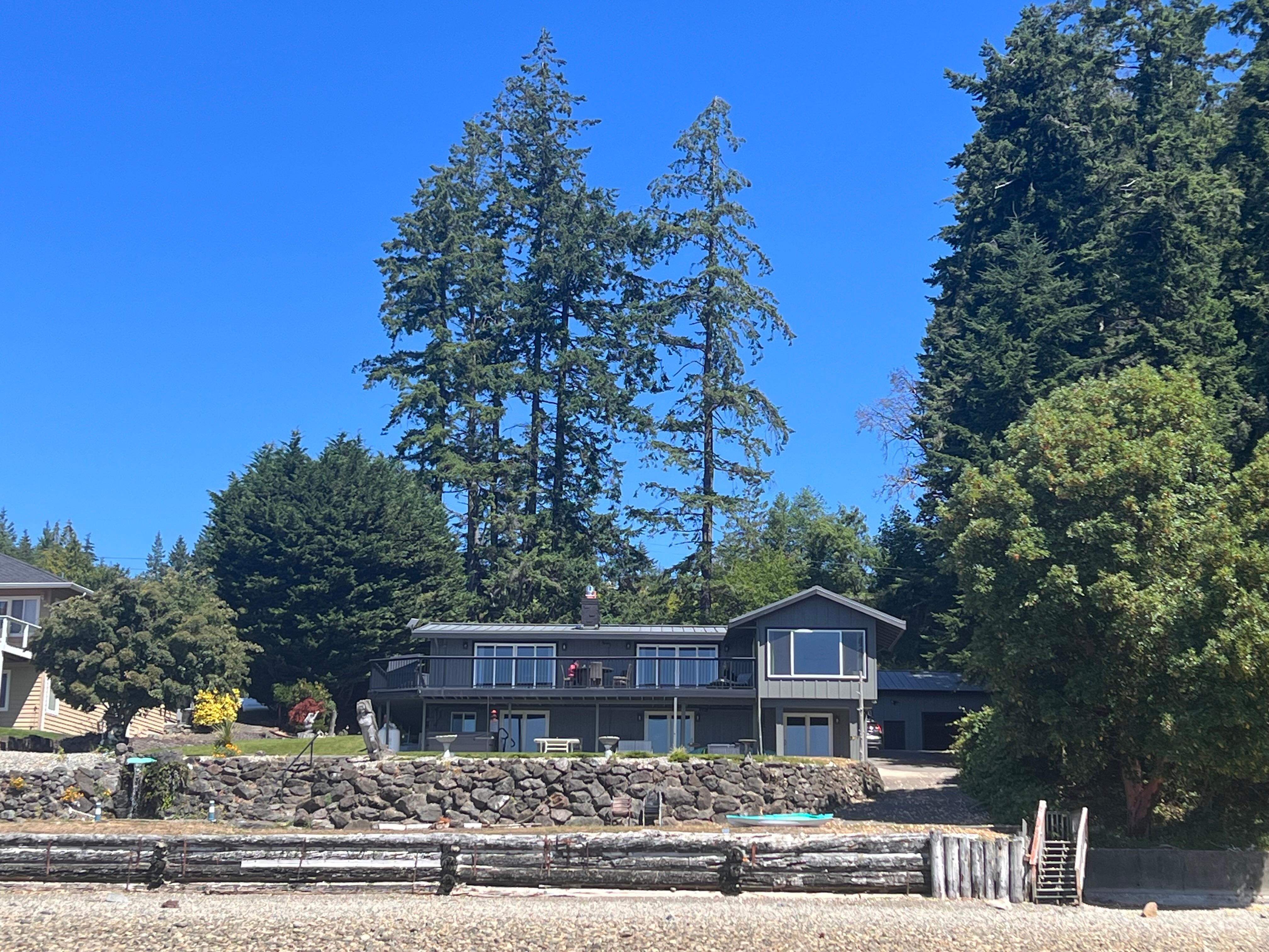 Low tide view from the beach