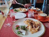 The fab breakfast (inc in the room rate)