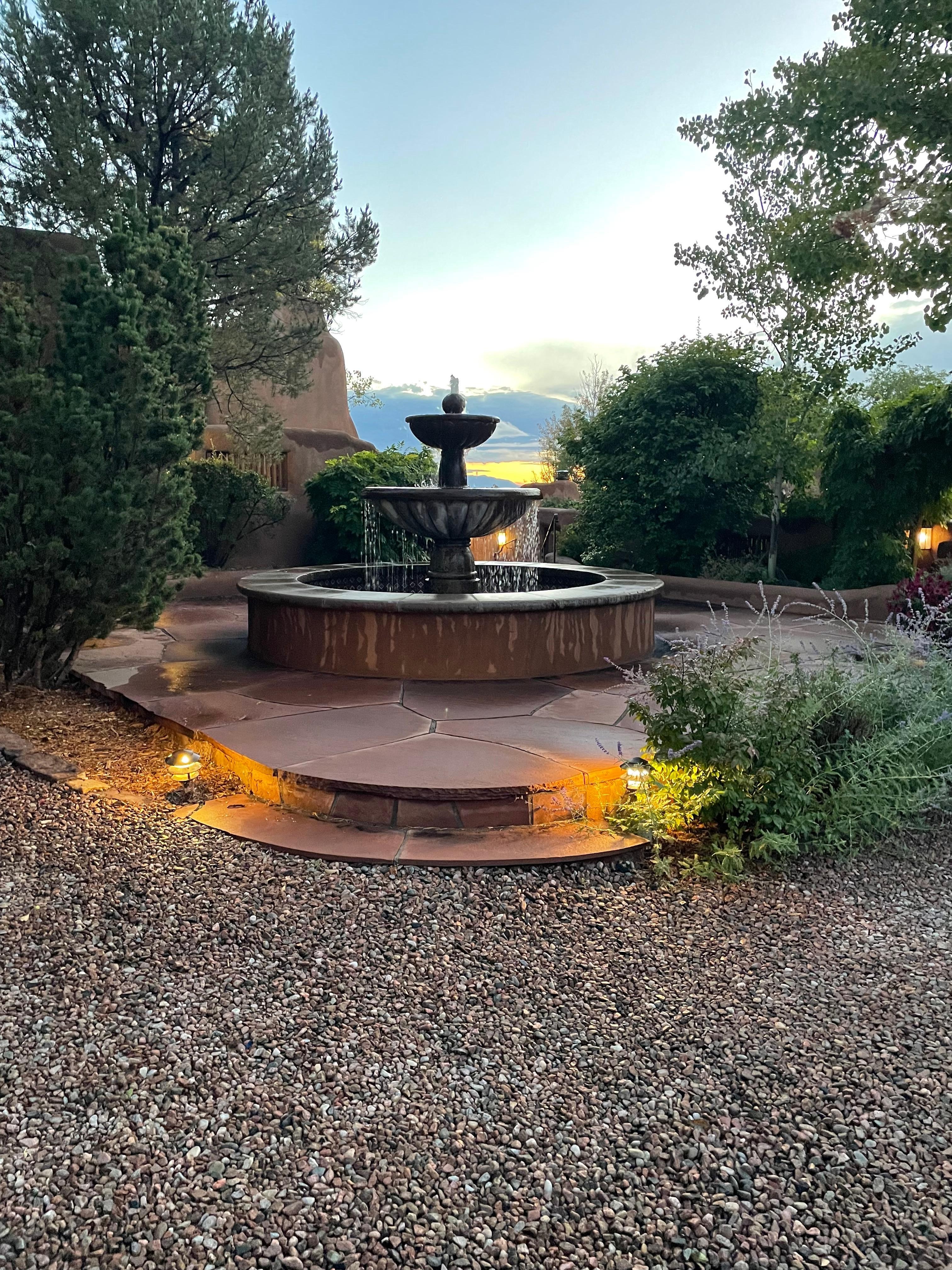 Fountain that welcomes you!