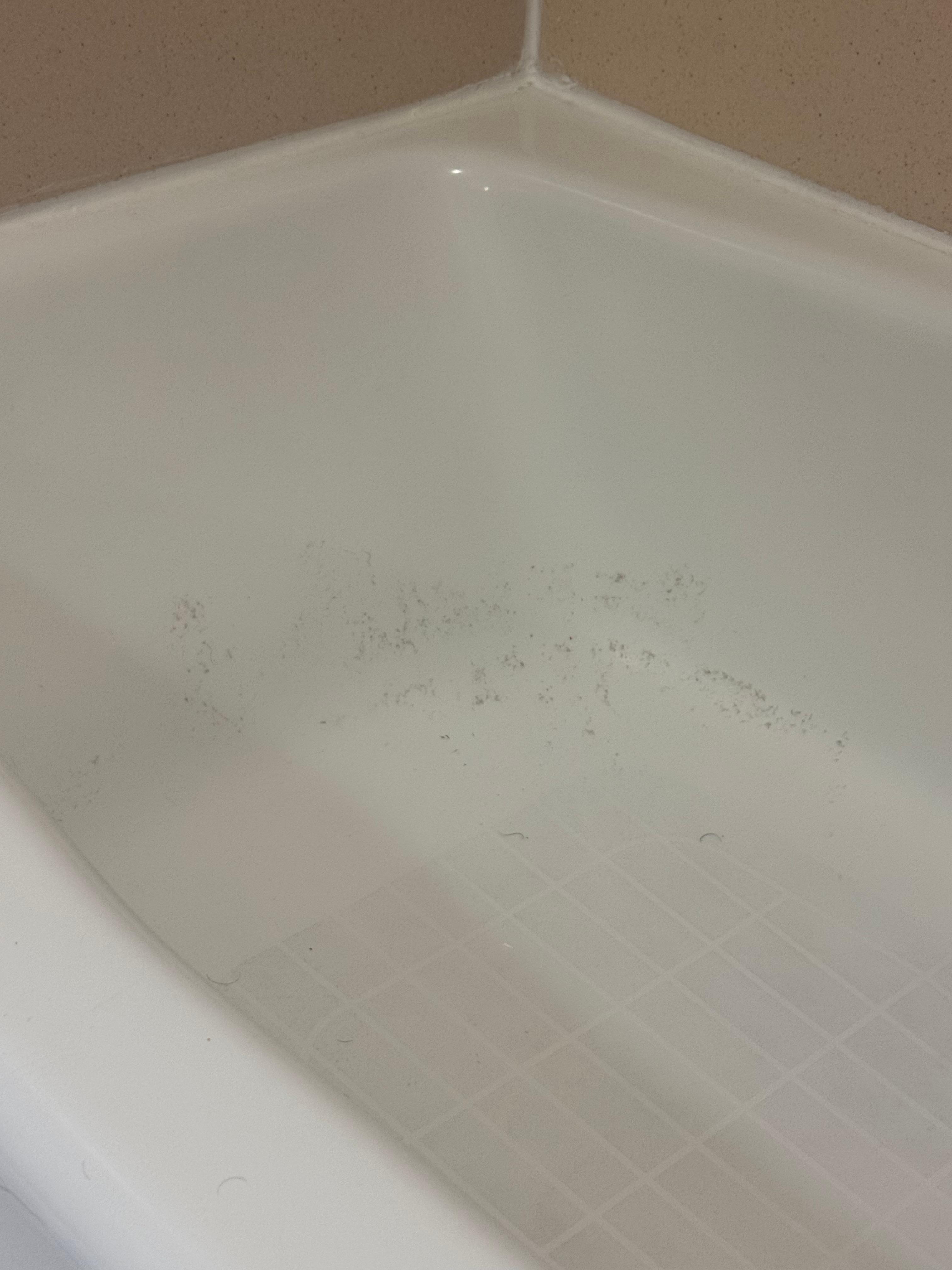 Dirty bathtub, clearly news not clean before other customer enter to the room. 