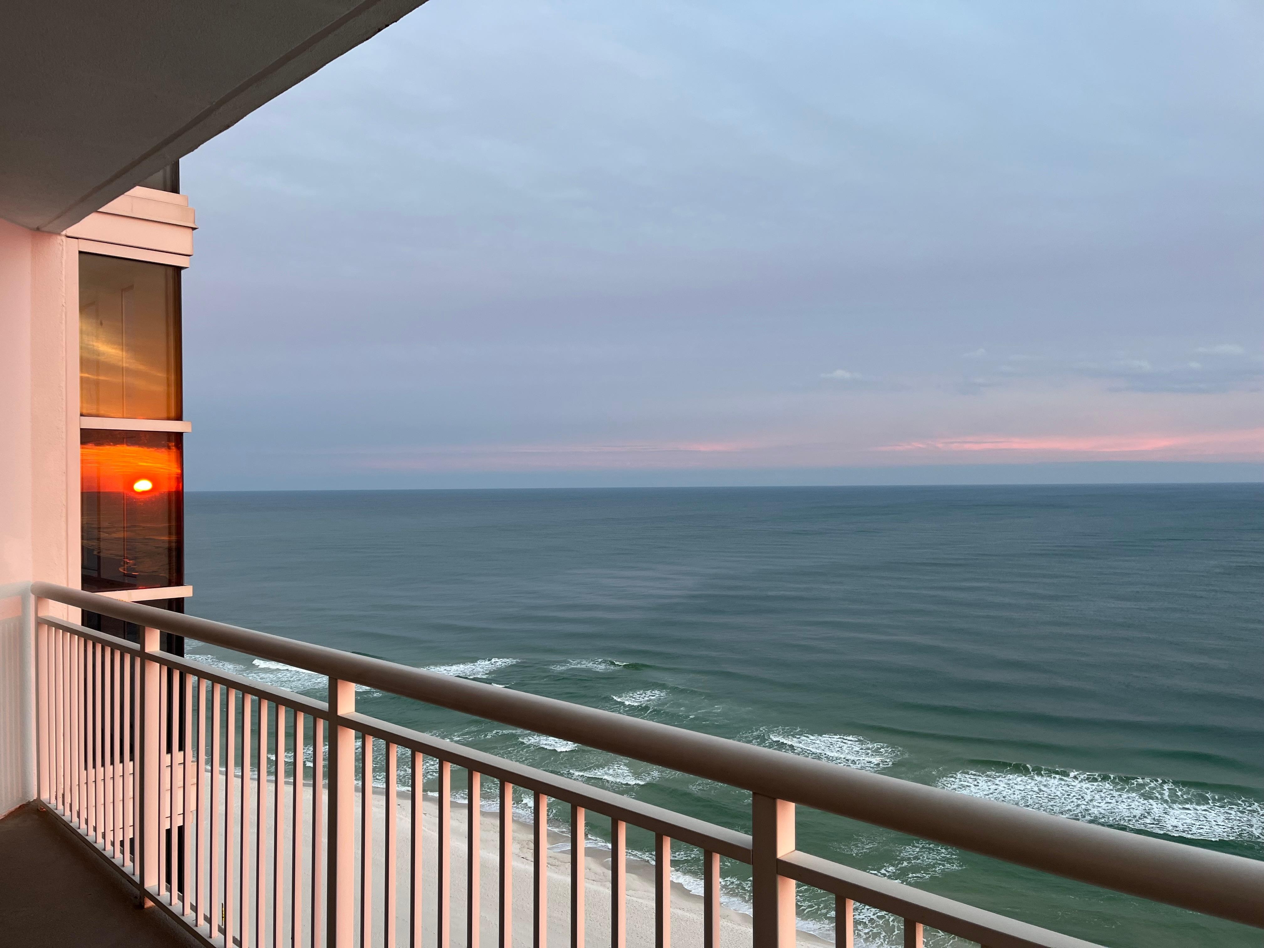 It’s going to be a sunshiny day!!:)