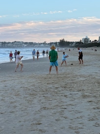 Fun game of family cricket!