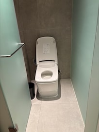 ウェシュレット付き