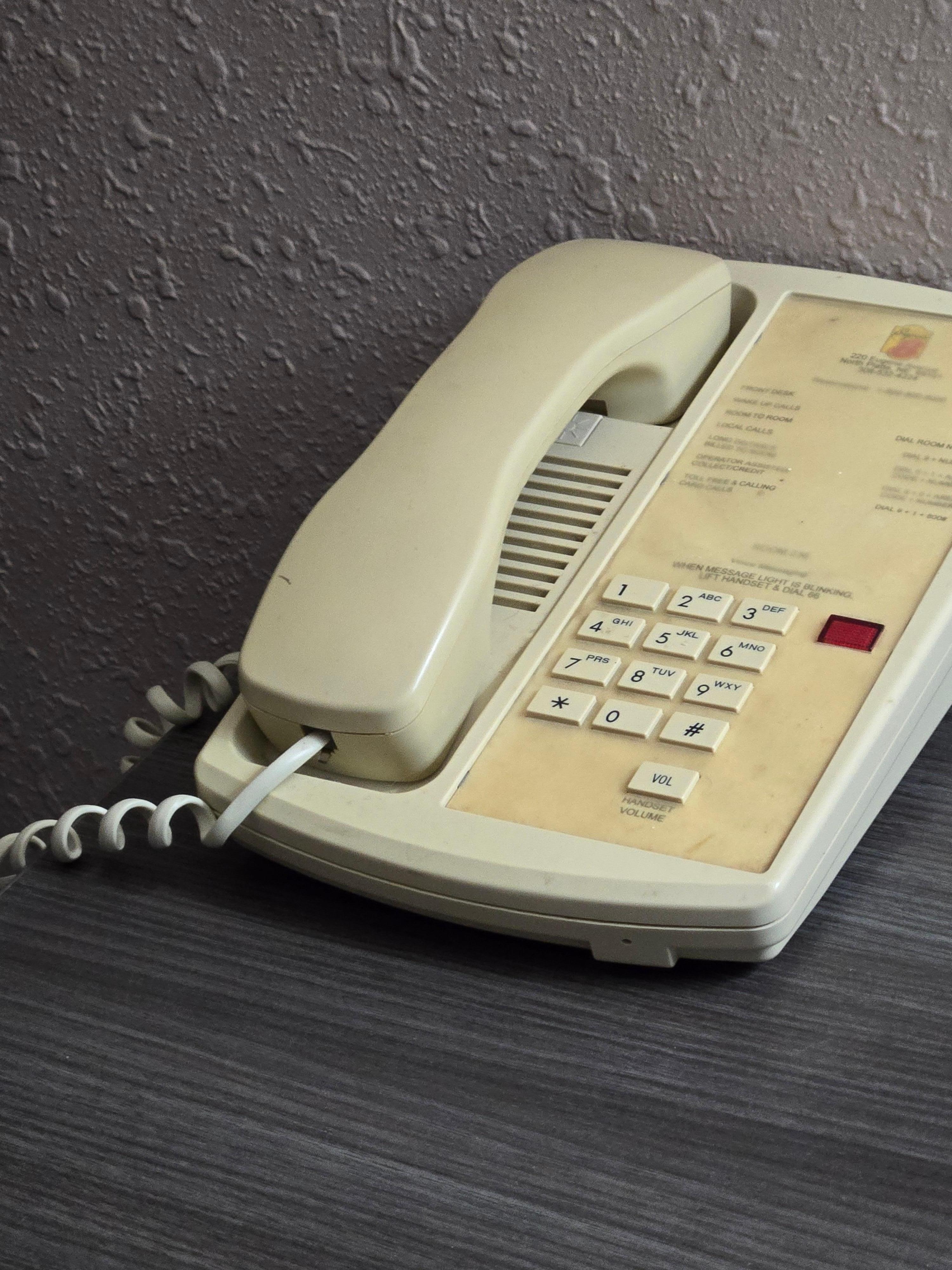 The '80s were calling they want their phone back