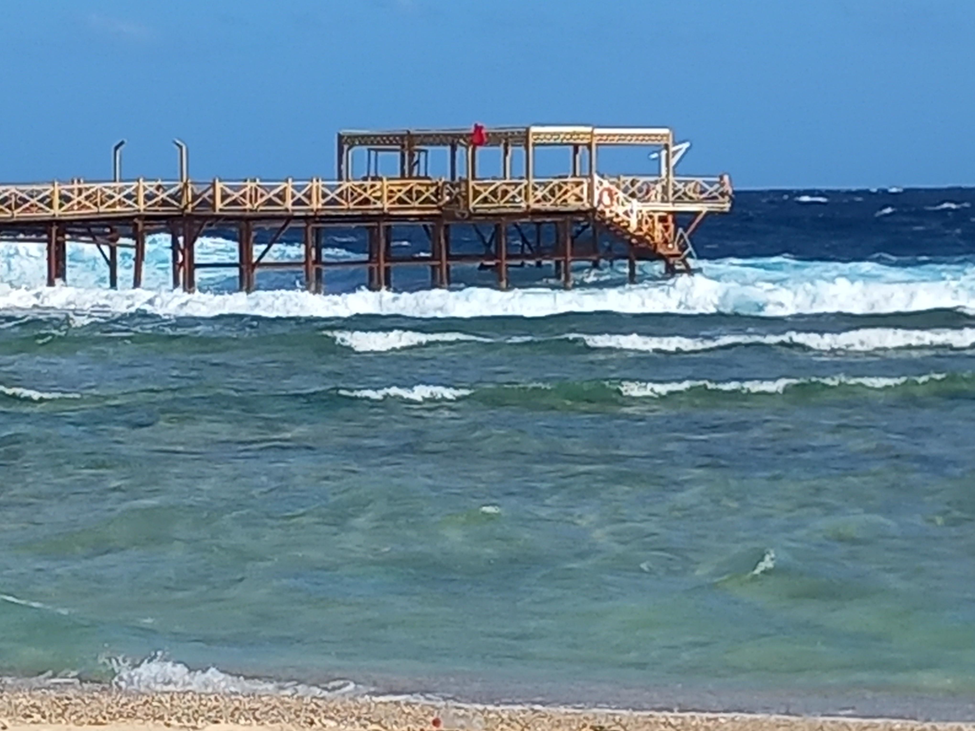 Brücke über das Riff