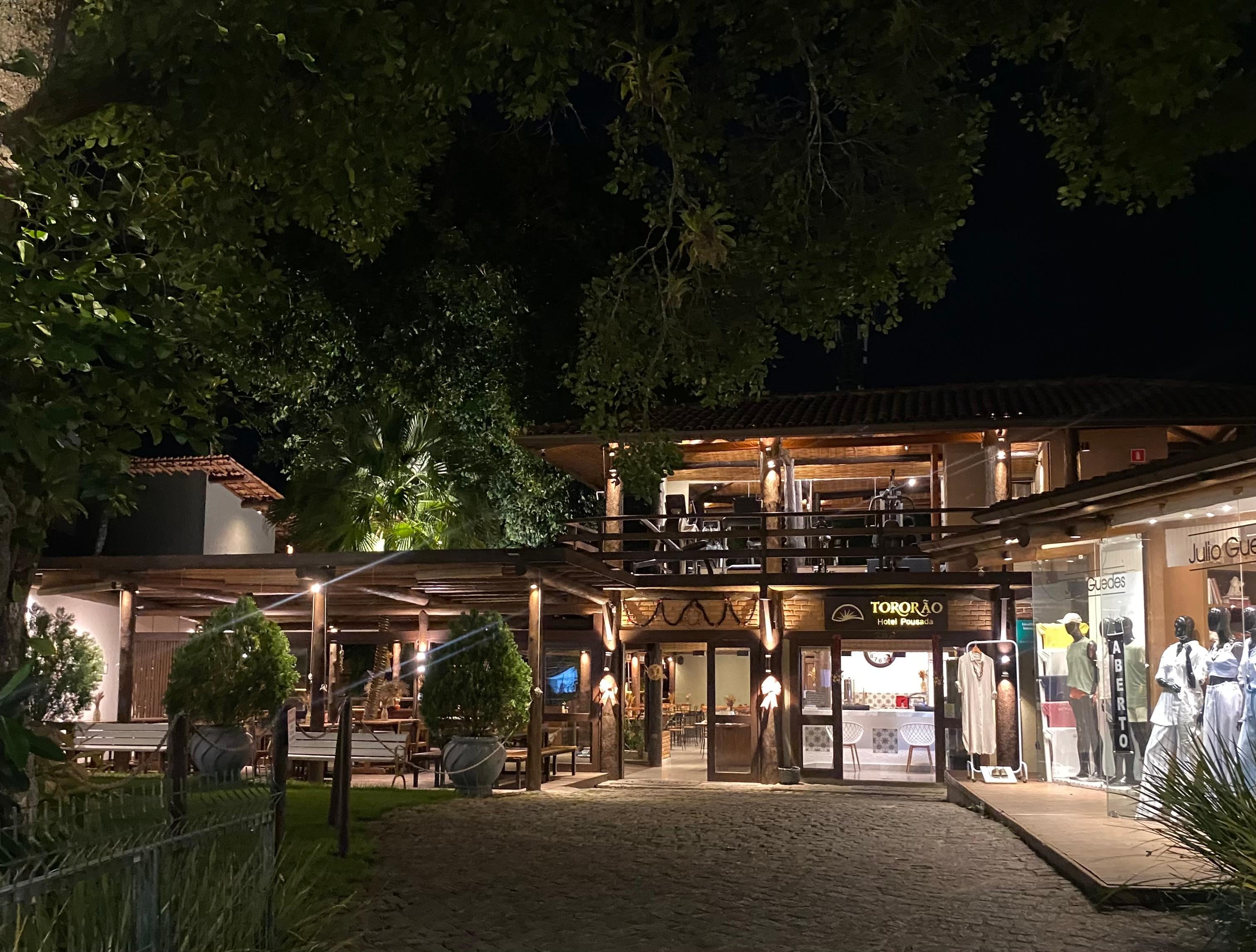 A noite fica lindíssima 