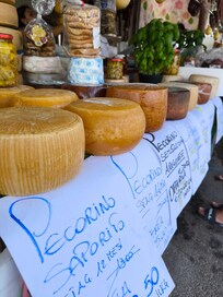 Wochenmarkt San Teodoro immer Freitags