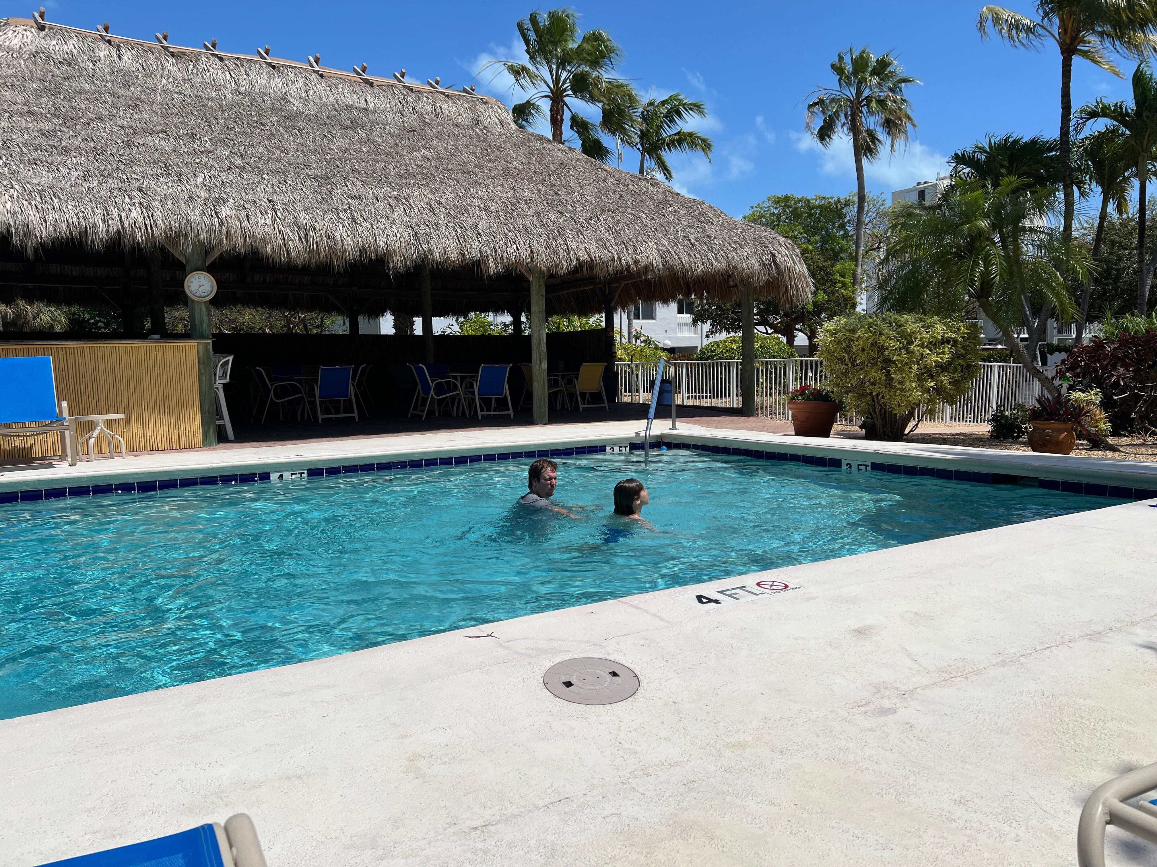 Community pool, heated!