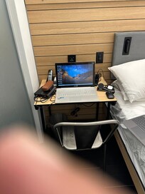 Desk workstation