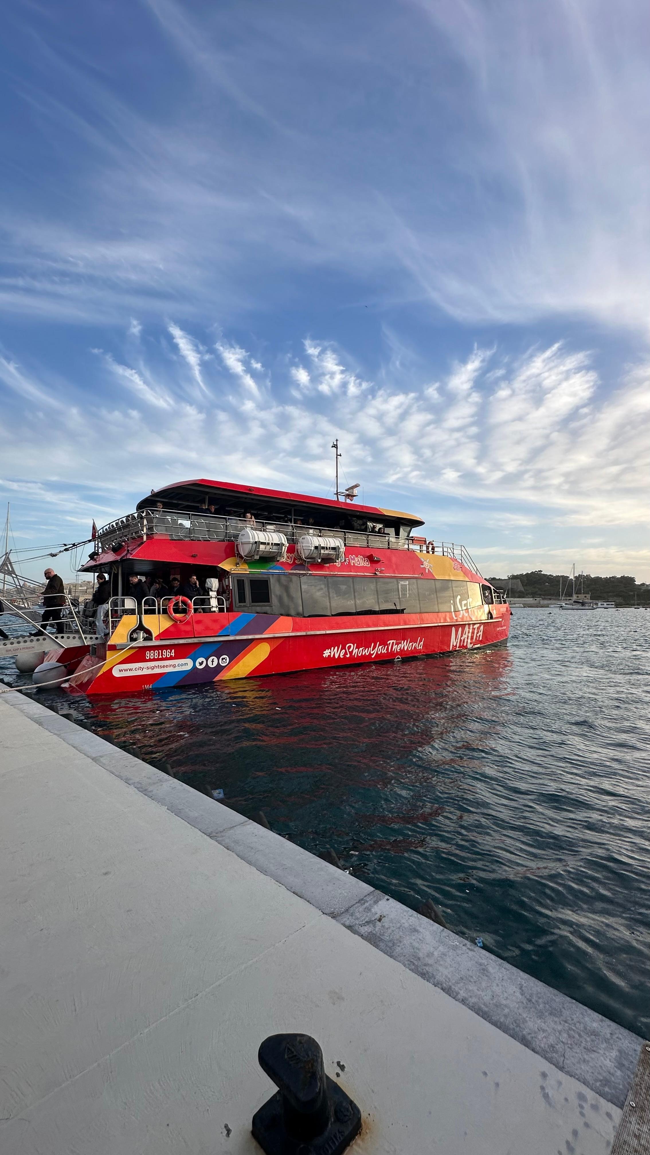 6 min walk to ferry port 