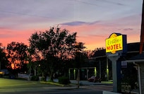 Sunset at Colton on Steinwehr
