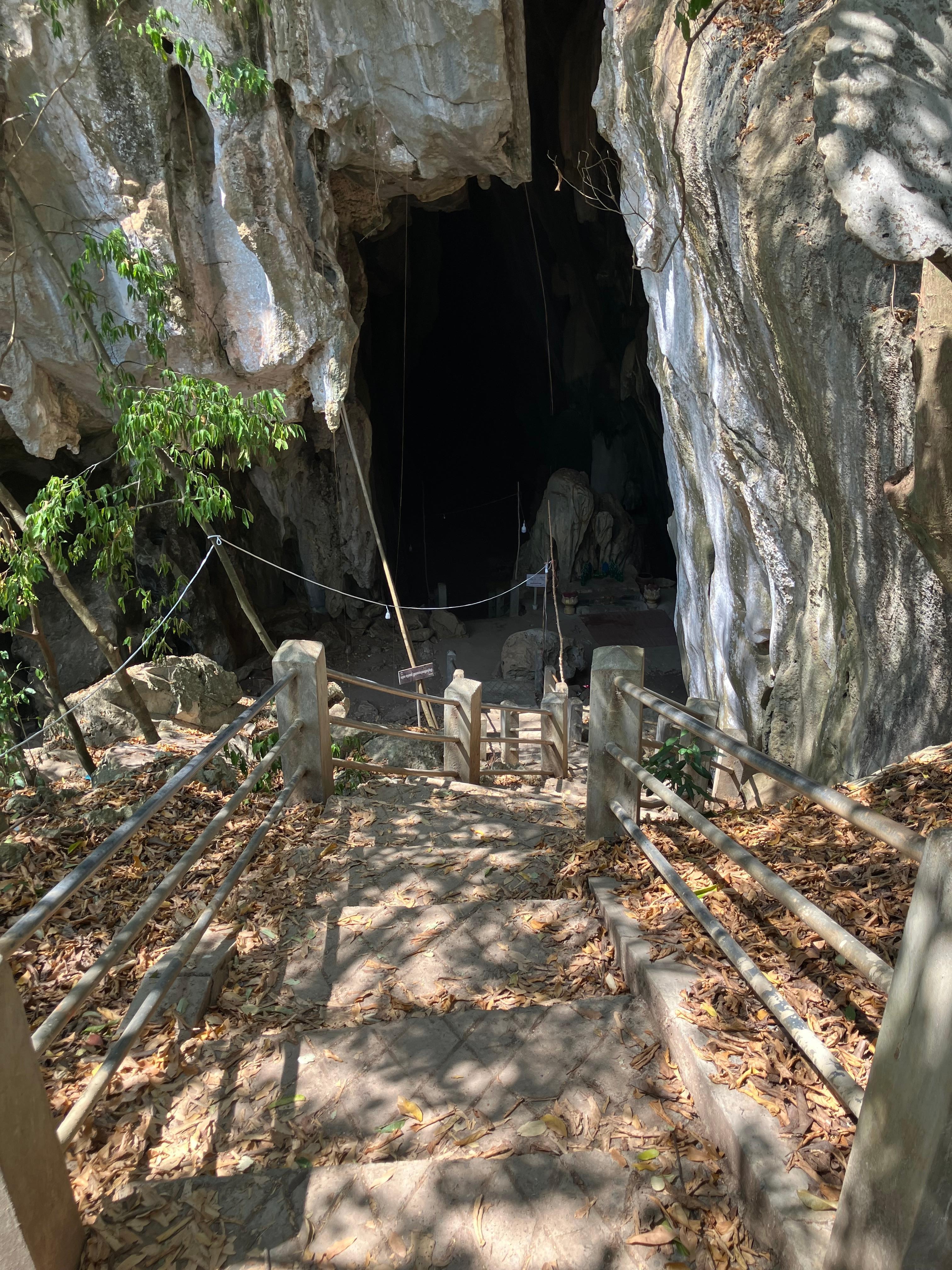 Cave near Kampot 