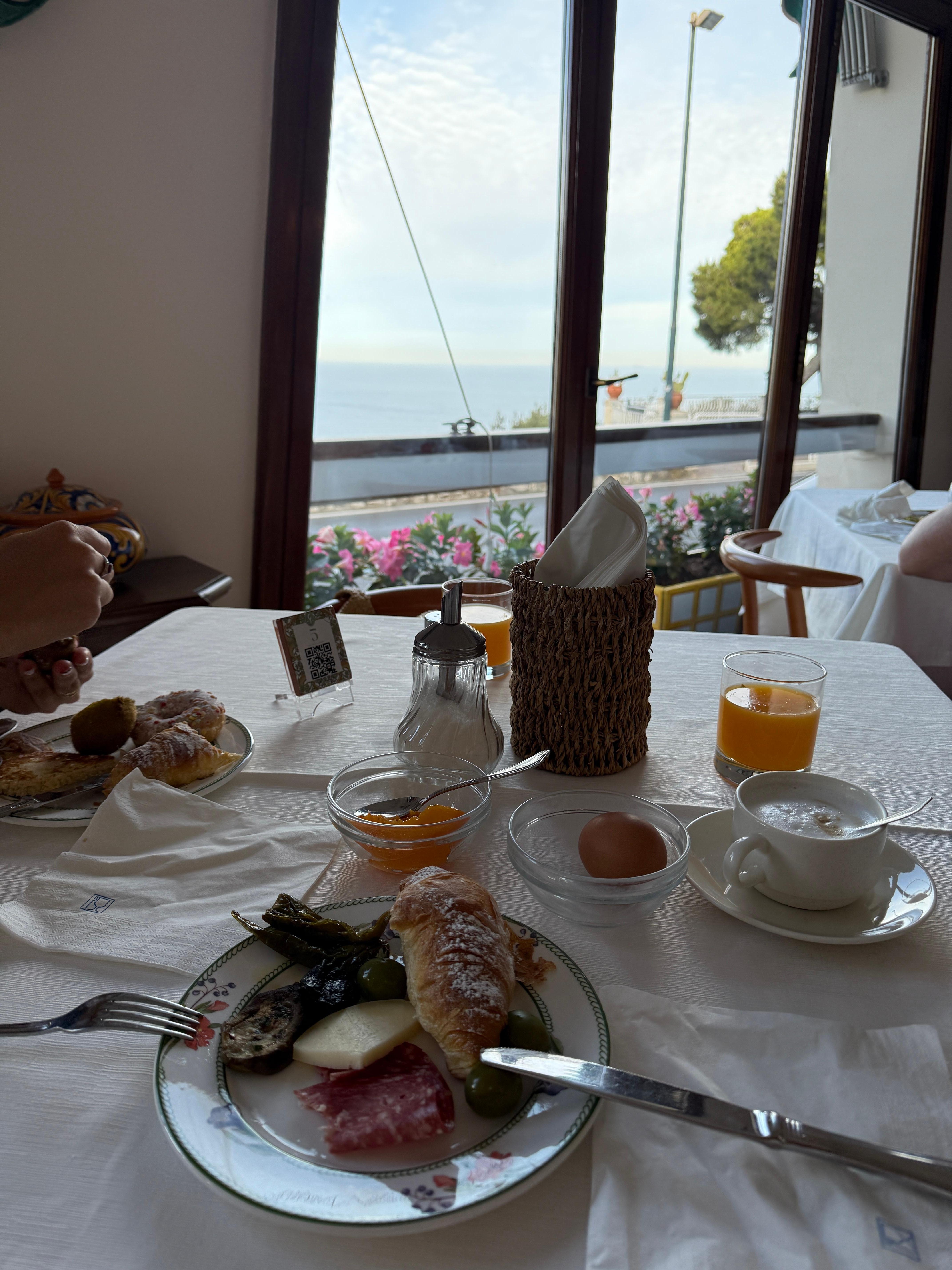 Excellent breakfast included in our stayed with a beautiful view 
