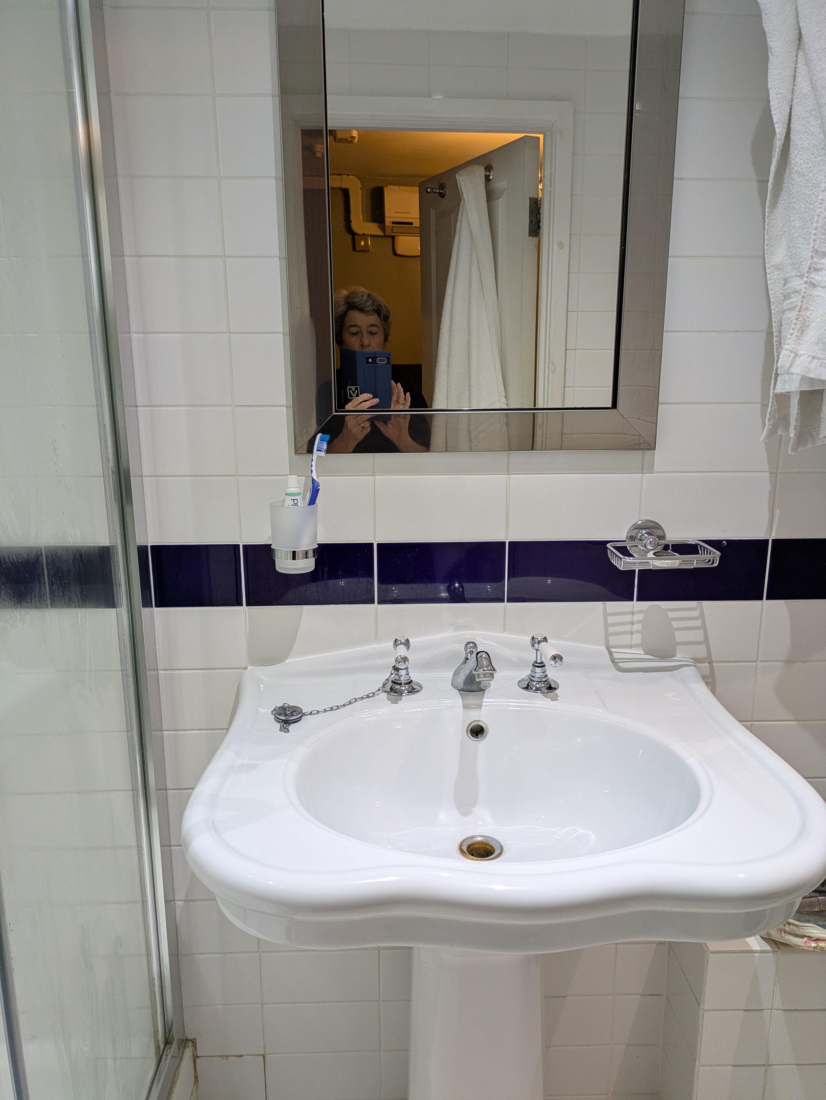 Lovely characterful bathroom 