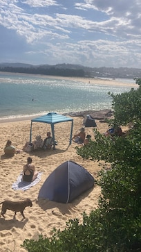 BAR BEACH....JUST PERFECT FOR A DAY AT THE BEACH WITH DELICIOUS FOOD