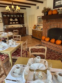 Lovely and inviting breakfast area.