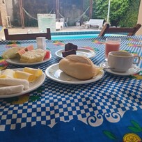 Café da manhã.