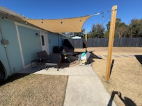Nice porch area that provides shade.