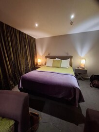 Lovely big bed.