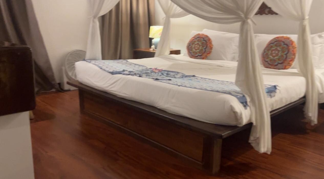 Comfortable King Bed