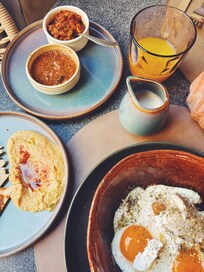 Breakfast at Enrique