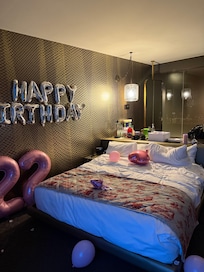 DIY Decorating hotel room.