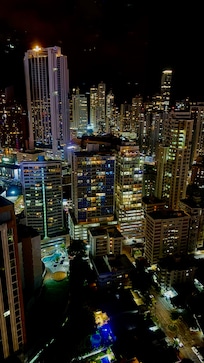 La vista desde la habitación en el piso 33