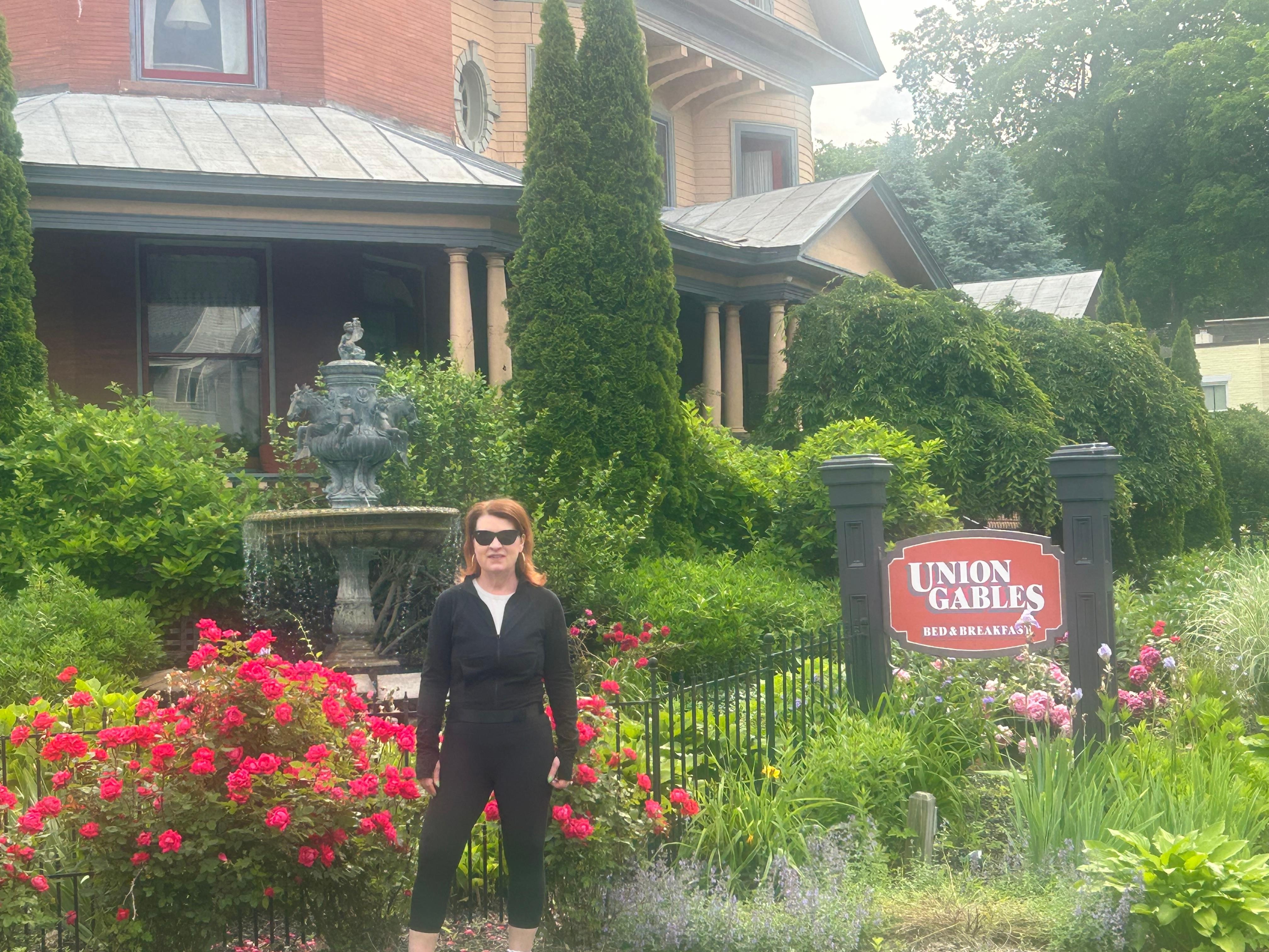 Gorgeous gardens full of roses