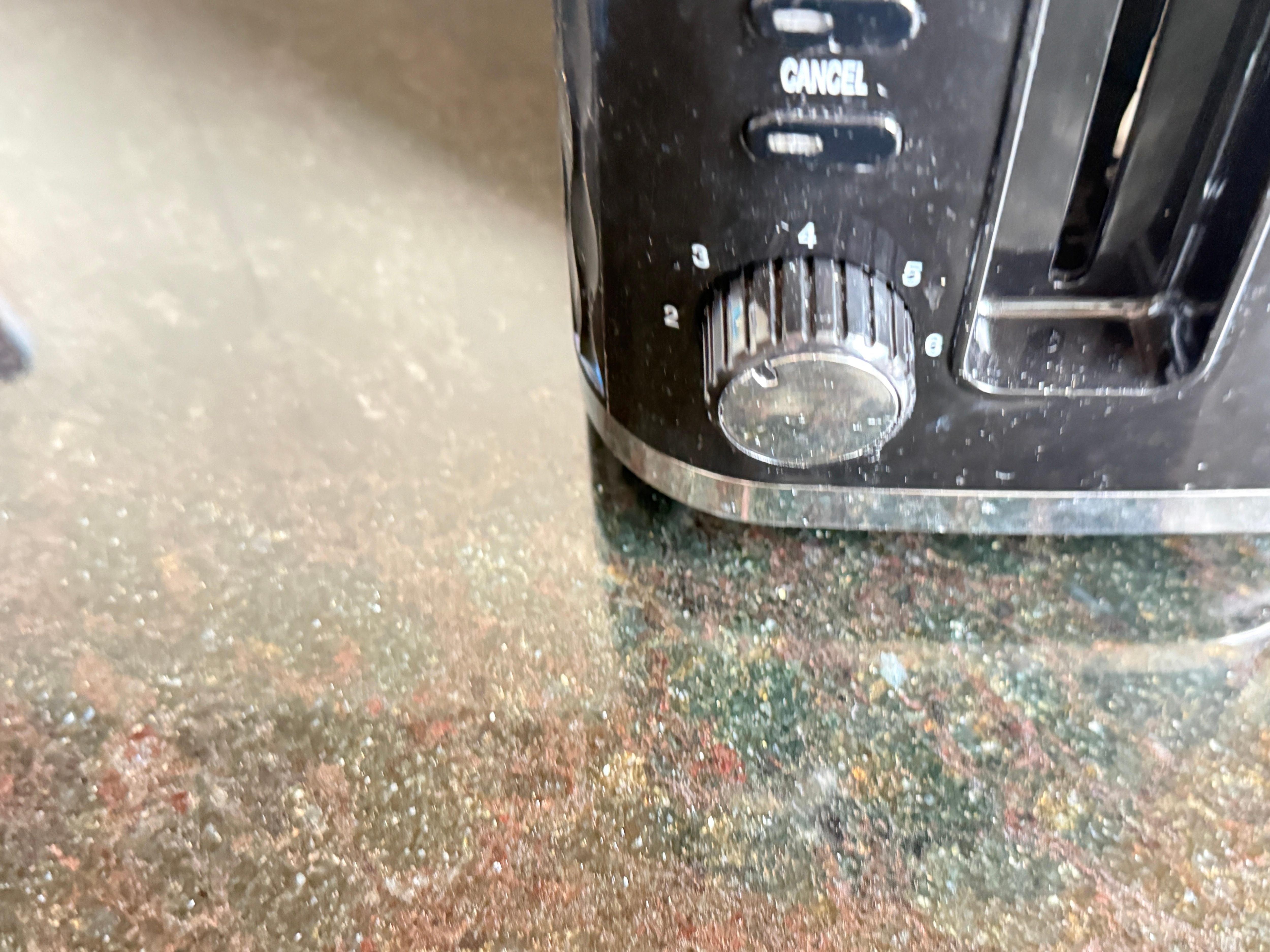 Kitchen counters dirty and old