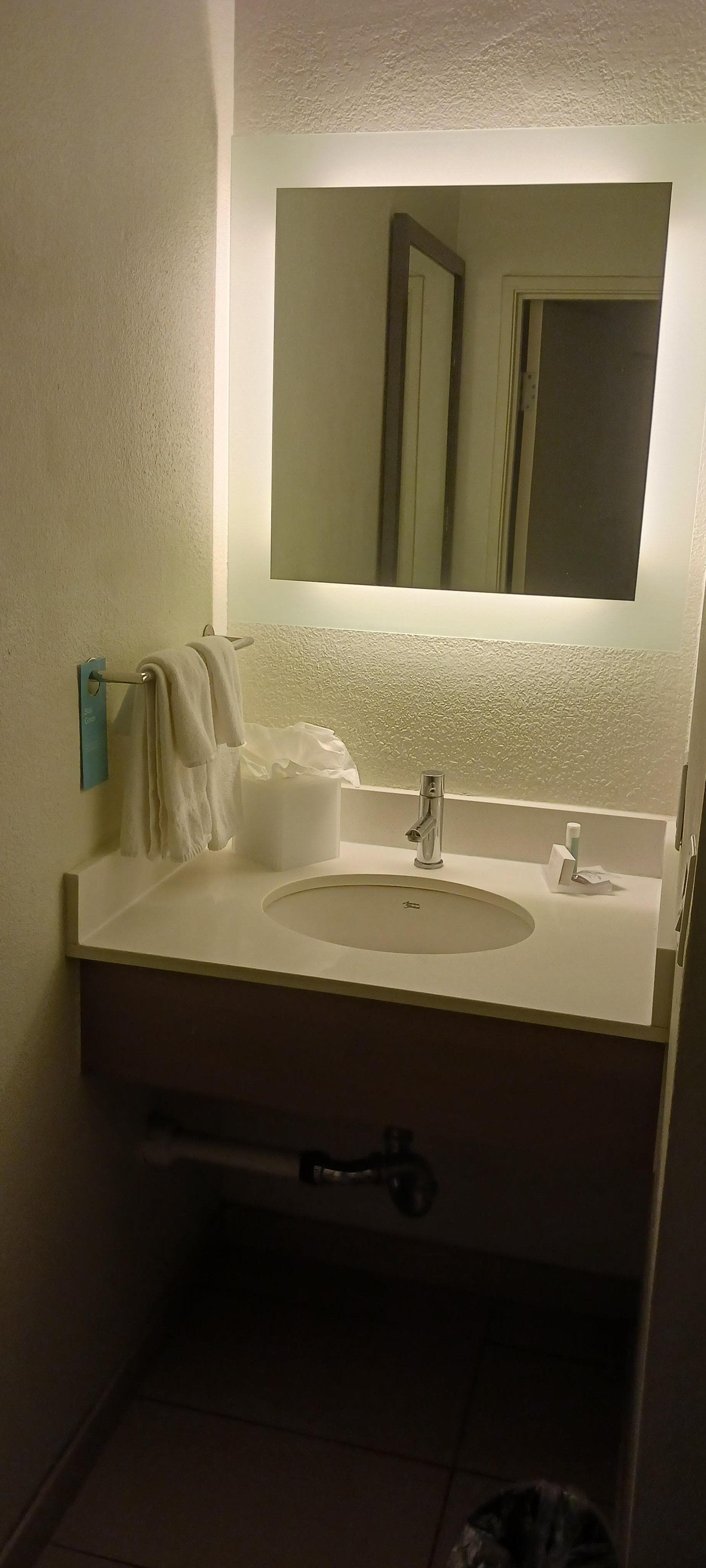 Outer sink
