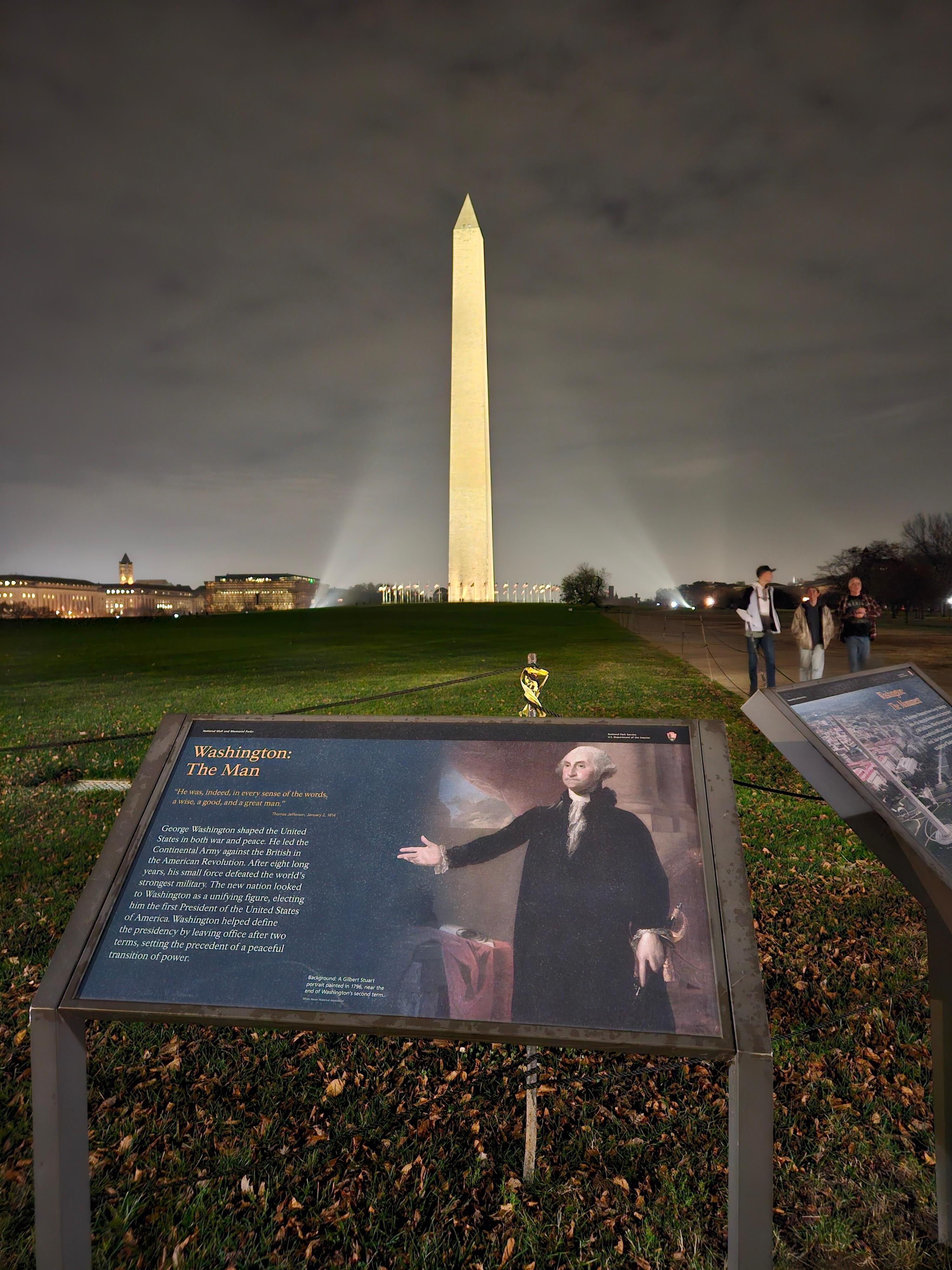 Shops and restaurants near King St.,  Alexandria and points of interest in DC