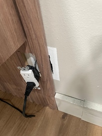 Reported this to manager and he said would be remedied after checkout. Verify it is before booking. I believe he will take care of it as he is very responsive. Was a new updated apartment so may have been an oversight.