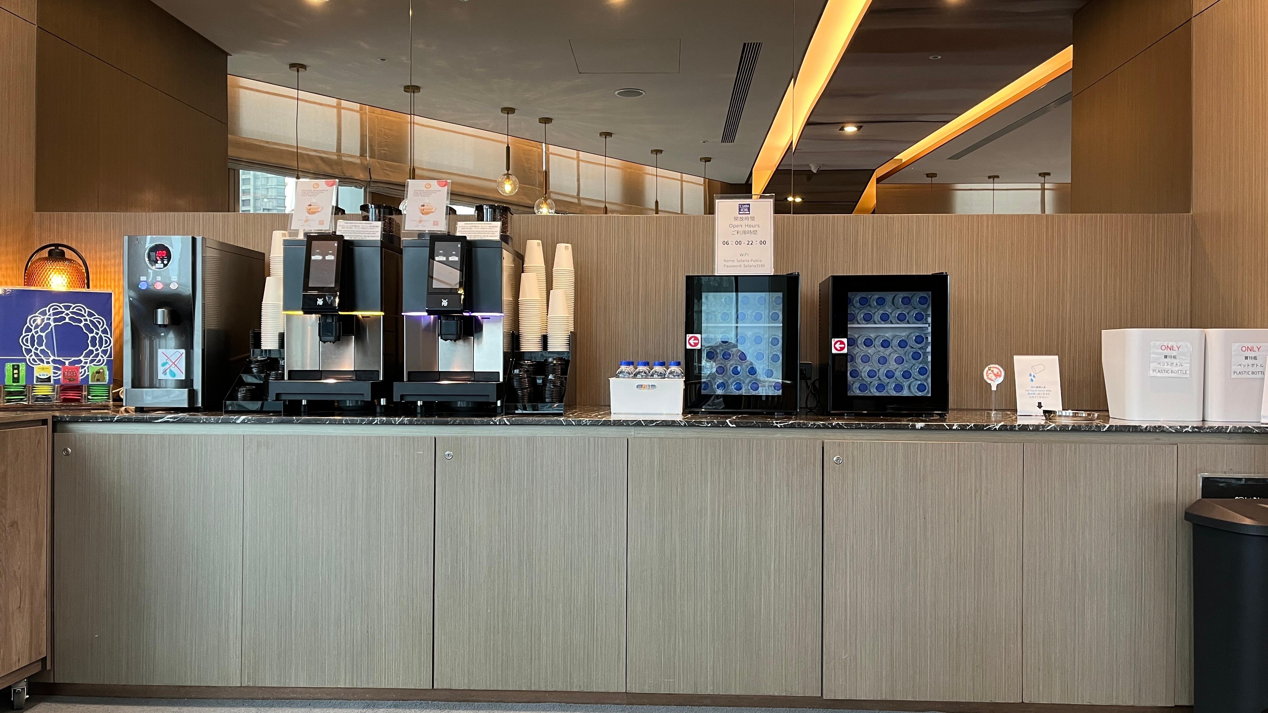 ラウンジのフリードリンク