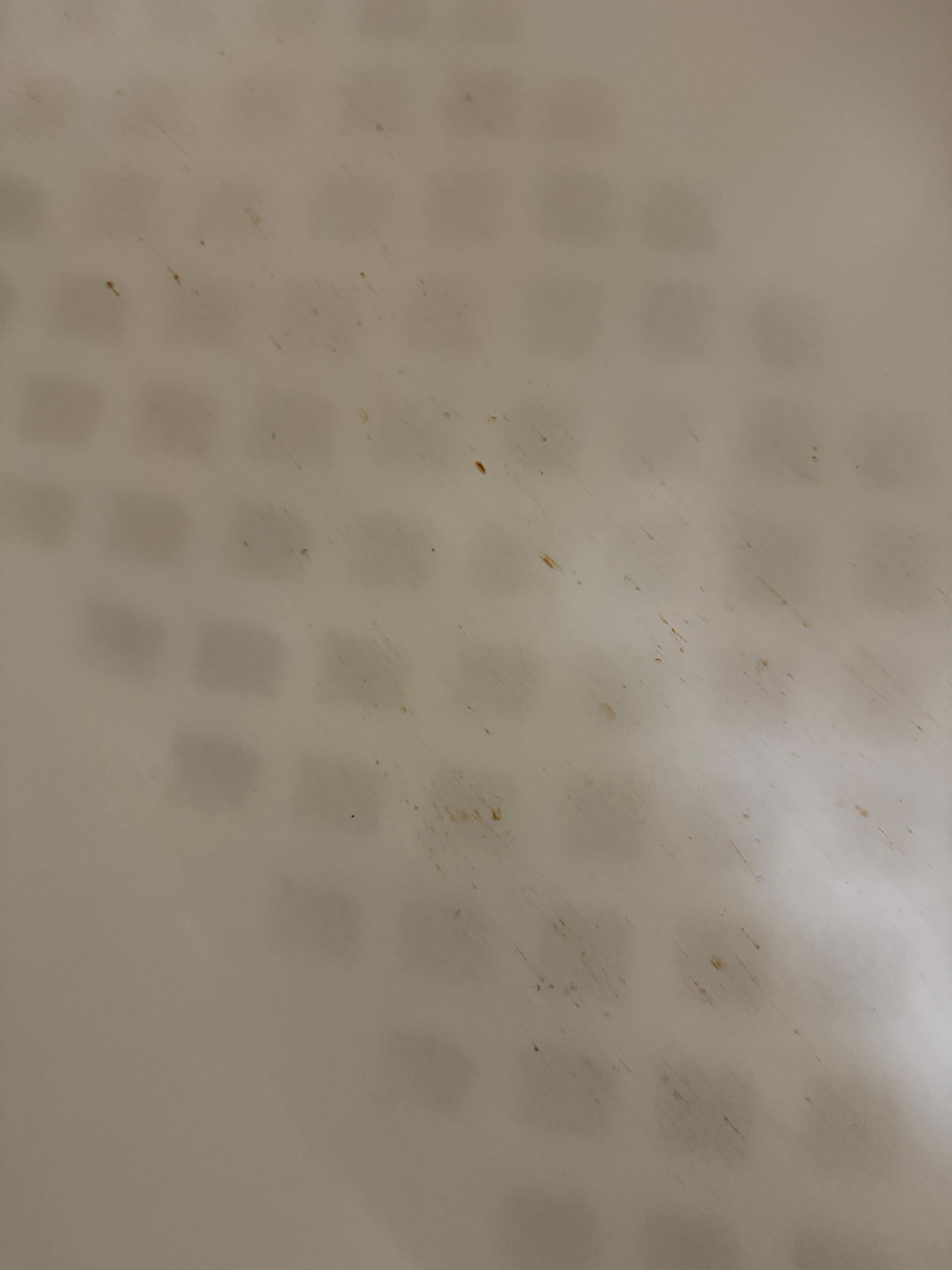 Dirty bathtub